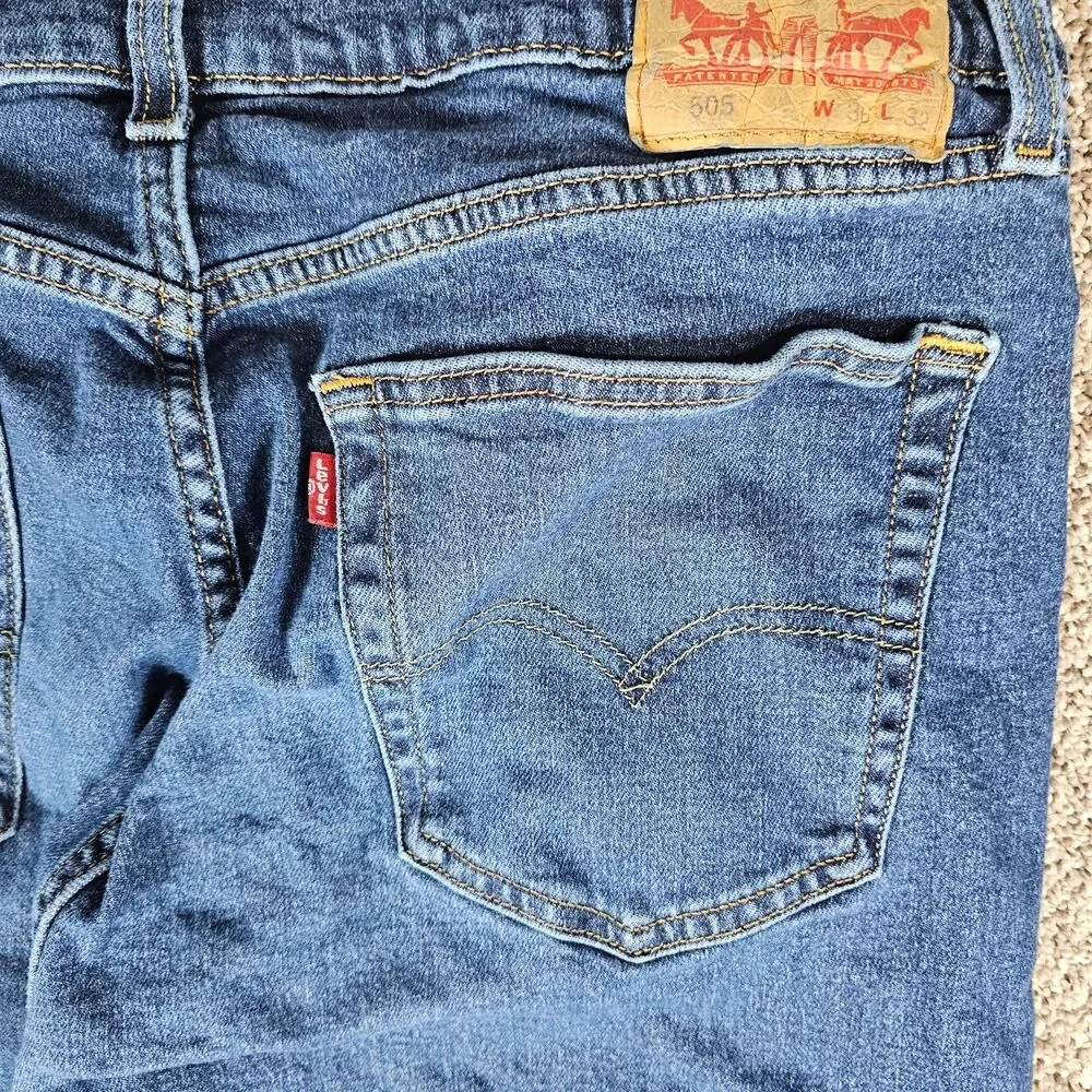 Levis this preowned